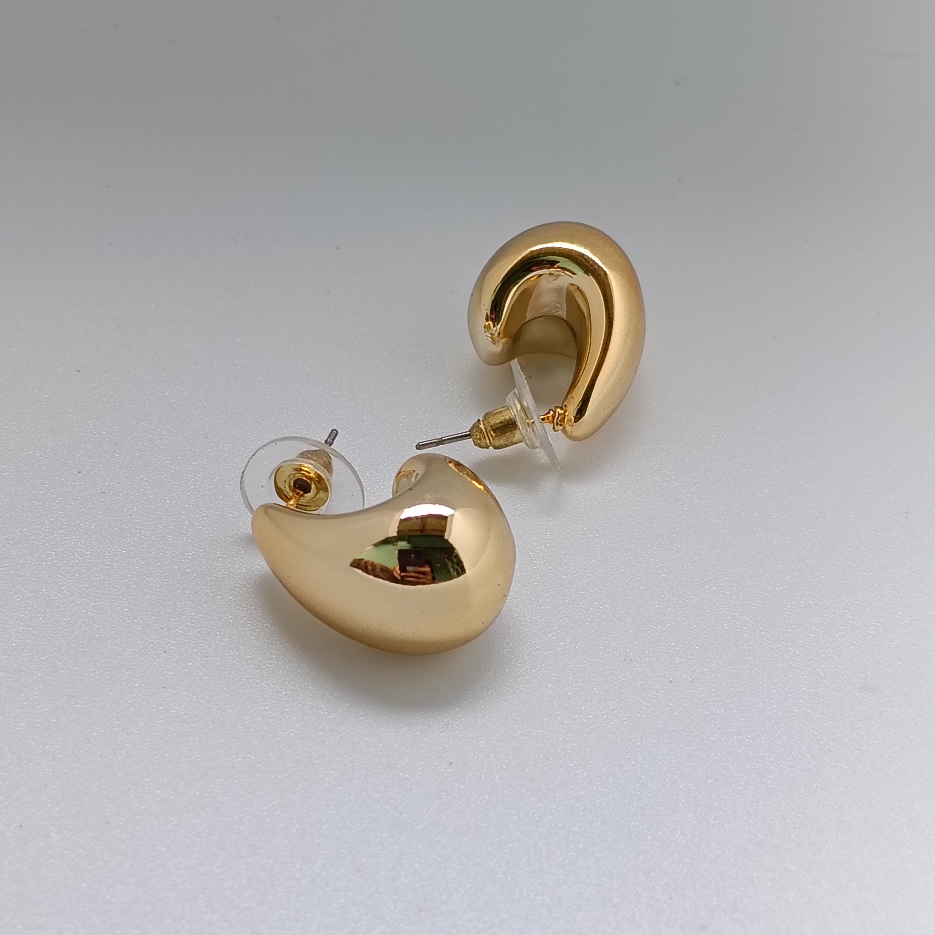 C-Shaped Chunky Earrings