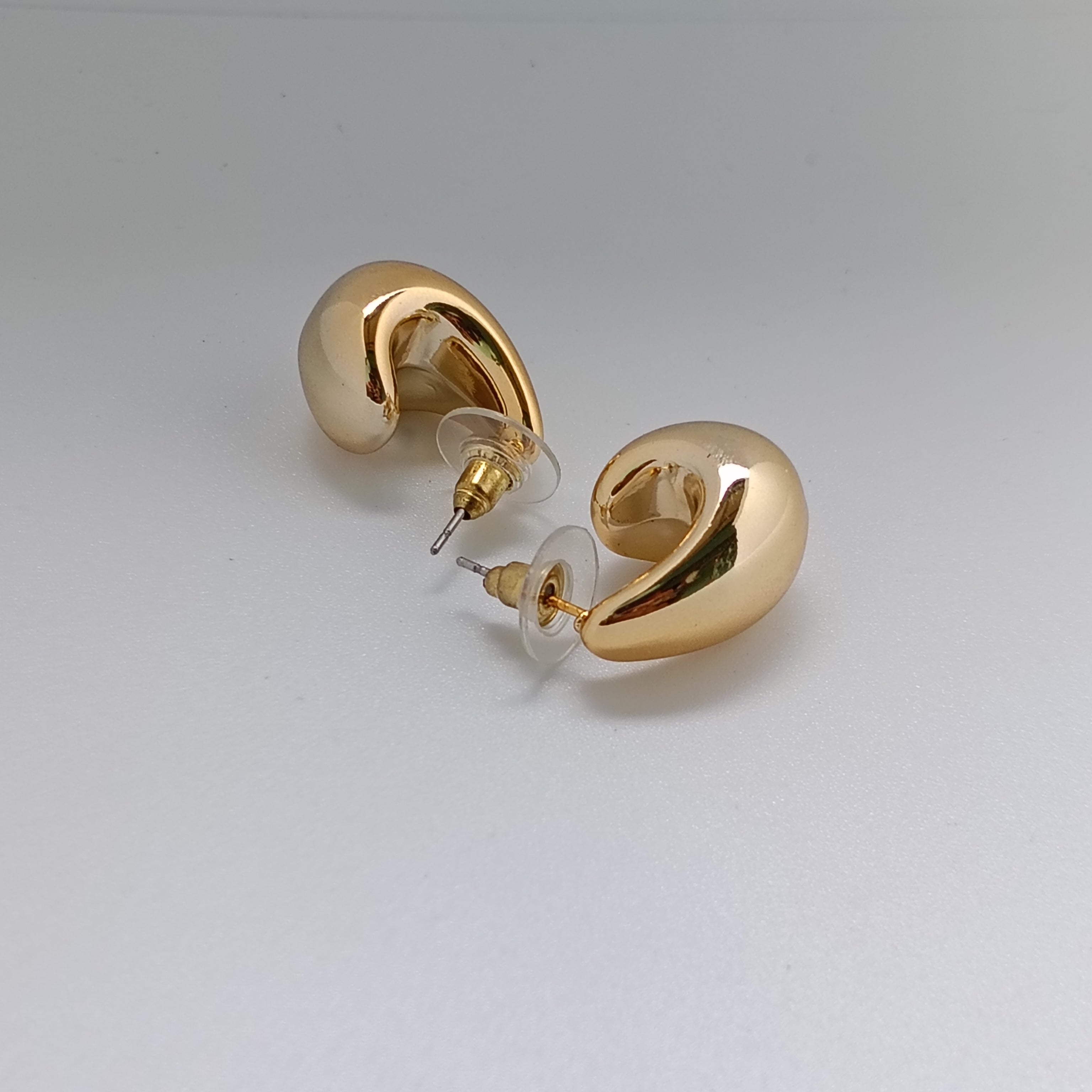 C-Shaped Chunky Earrings